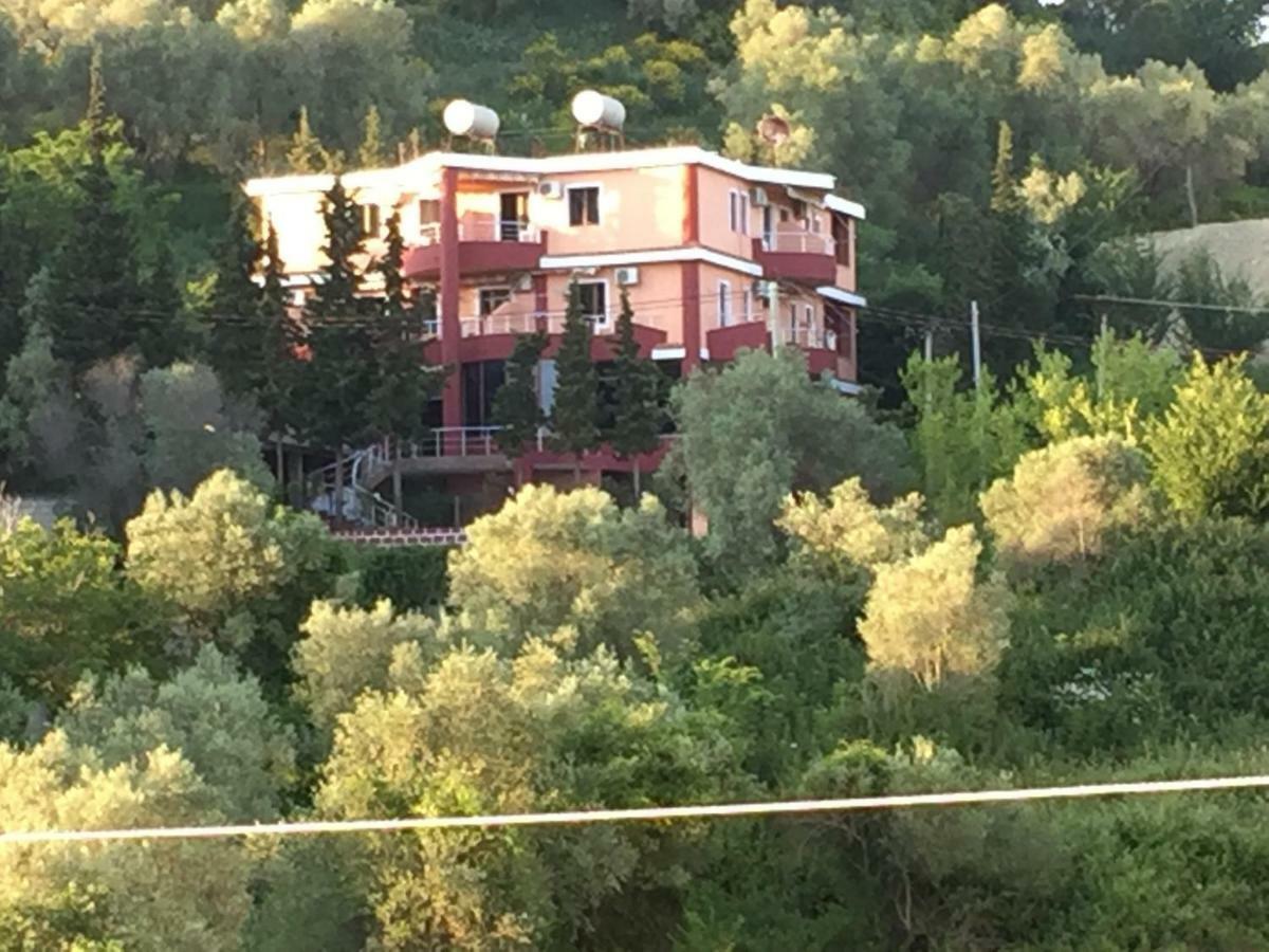 Hotel Moris Kryemëdhenji Exterior foto