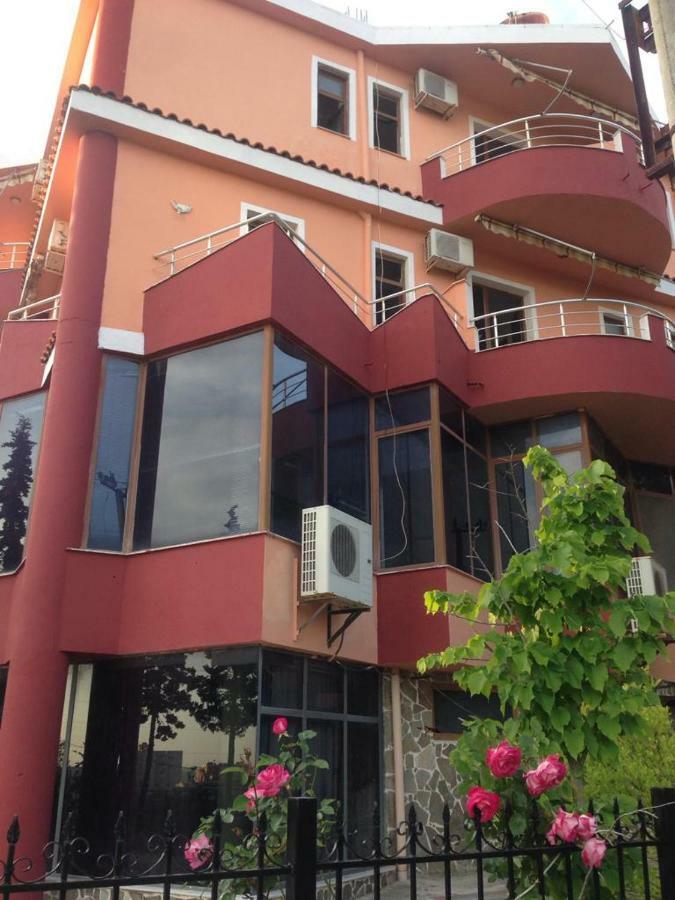 Hotel Moris Kryemëdhenji Exterior foto